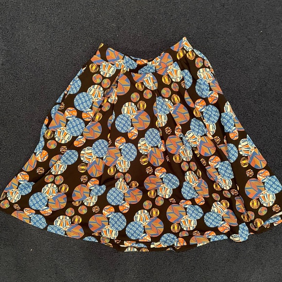 LOT OF 2 XS MADISON SKIRT LULAROE - Picture 3 of 4